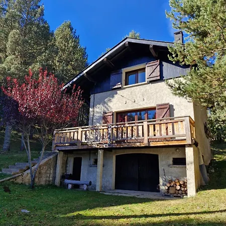 Joli Dans La Foret Chalet Formigueres